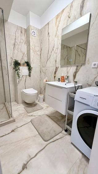 Apartament cu 2 camere decomandat, mobilat în Central