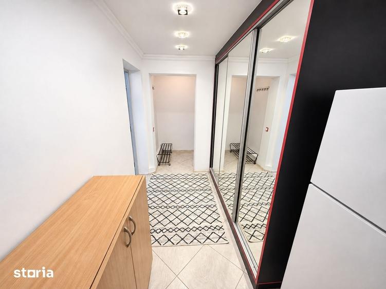 Apartament cu 2 camere semidecomandat în Podu Roș