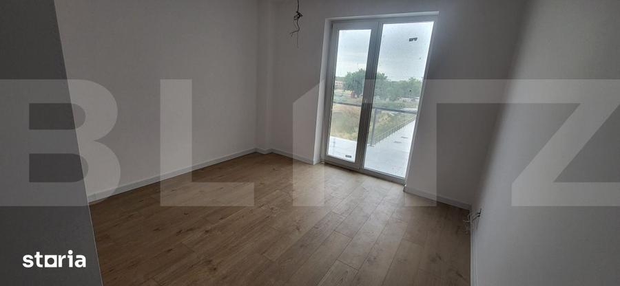 Apartament cu 3 camere semidecomandat în Circumvalațiunii