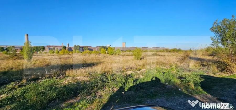 Teren de 5000 mp, în Central