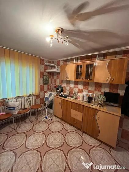 Casă cu 3 camere cu Teren 370 Mp în Smârdan