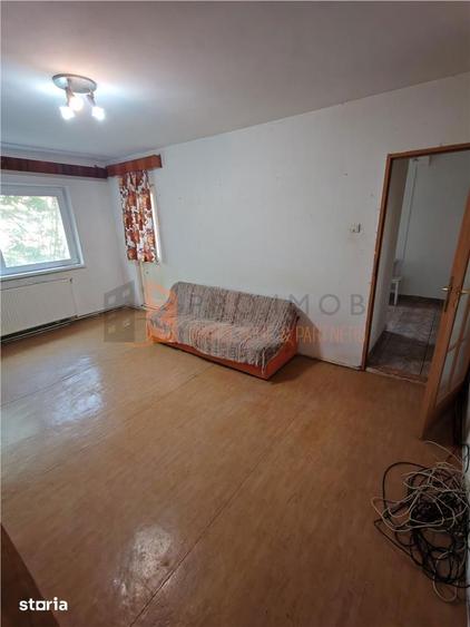 Apartament cu 2 camere decomandat, mobilat în Unirii Sud