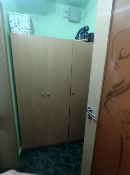 Casă cu 6 camere cu Teren 220 Mp în Griviței