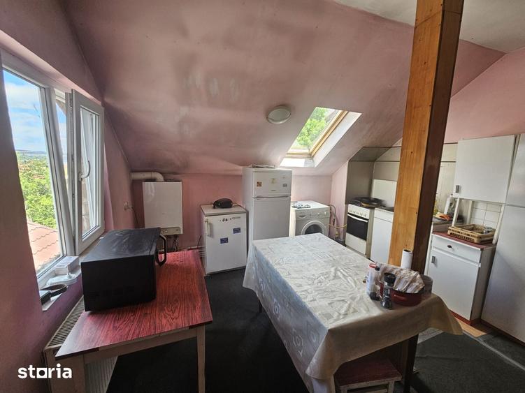 Casă cu Teren 274 Mp în Zorilor