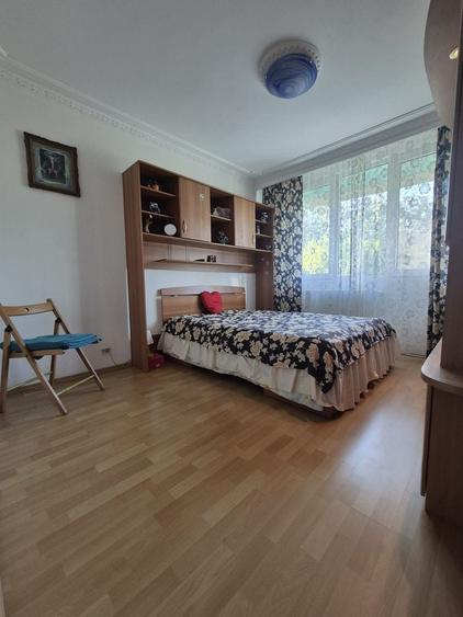 Apartament cu 2 camere decomandat, mobilat în Berceni