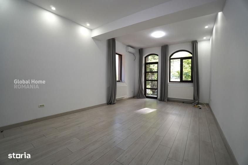 Casă cu 4 camere în Vitan