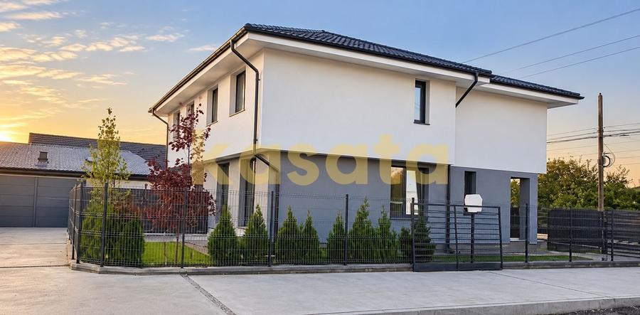 Duplex cu 4 camere cu Canalizare în Nord