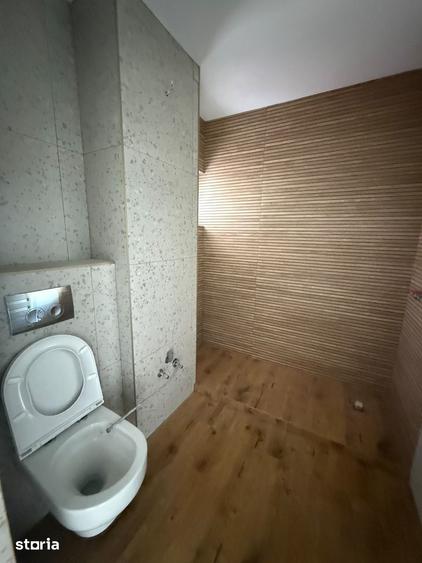 Apartament cu 3 camere în Micro 17