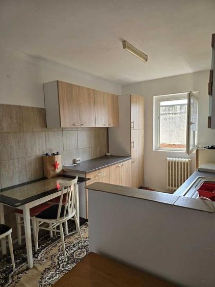 Apartament cu 2 camere semidecomandat în Olimpia-Stadion