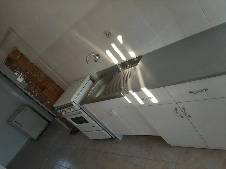 Casă cu 2 camere cu Teren 2000 Mp în Joseni