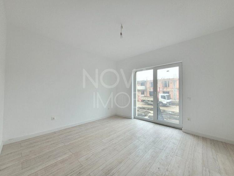 Apartament cu 3 camere semidecomandat în Mihai Viteazul