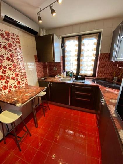 Apartament cu 2 camere semidecomandat în Brâncoveanu
