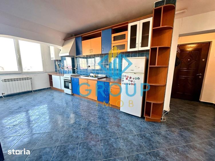 Apartament cu 3 camere decomandat în Șerbănești