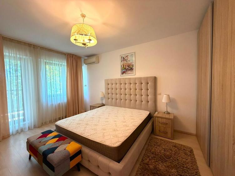 Apartament cu 3 camere, mobilat în Iancu Nicolae