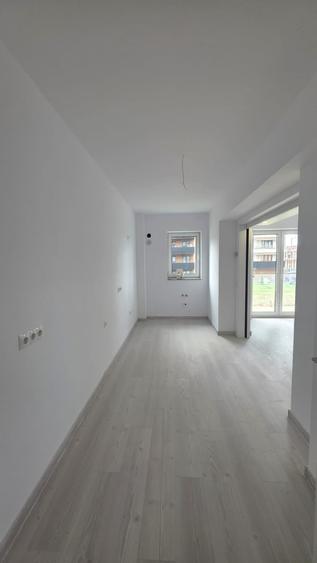 Garsonieră decomandată în Avantgarden
