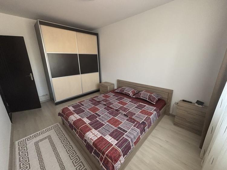 Apartament cu 2 camere decomandat în Sânpetru