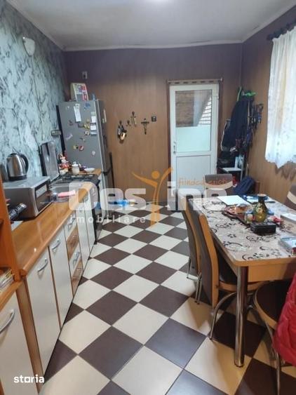 Casă cu 3 camere cu Teren 700 Mp în Păulești