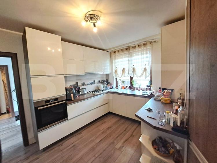 Duplex cu 4 camere cu Canalizare în Sânpetru
