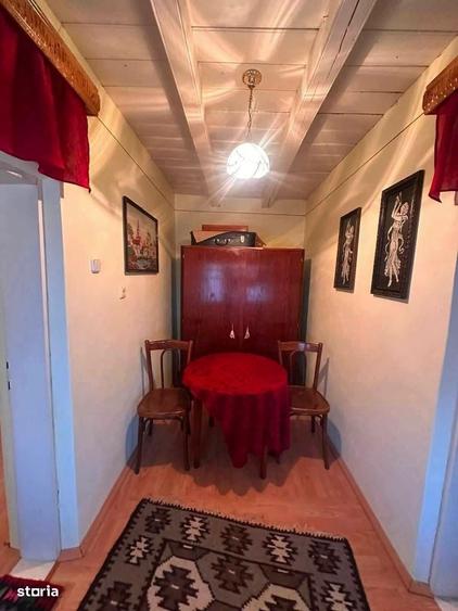 Casă cu 3 camere în Central