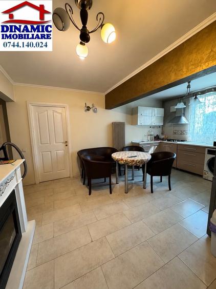 Apartament cu 3 camere în Mărăței