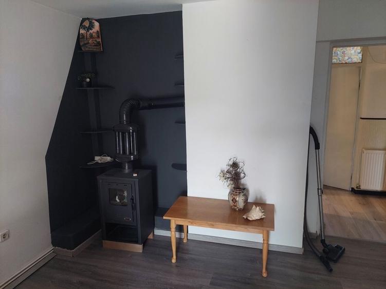Apartament cu 2 camere decomandat în Răgman