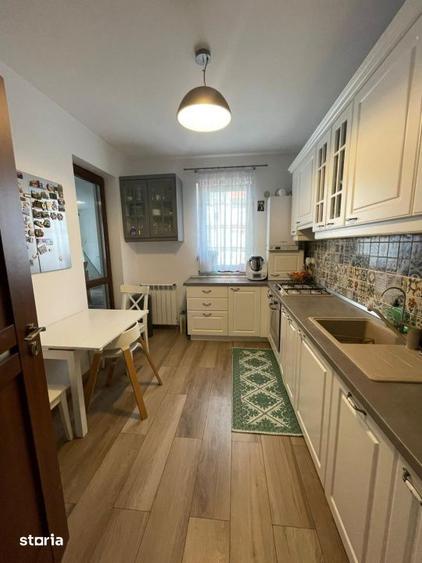 Apartament cu 3 camere decomandat, mobilat în Aviației