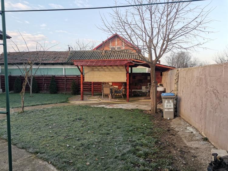 Casă cu 4 camere în Plosca