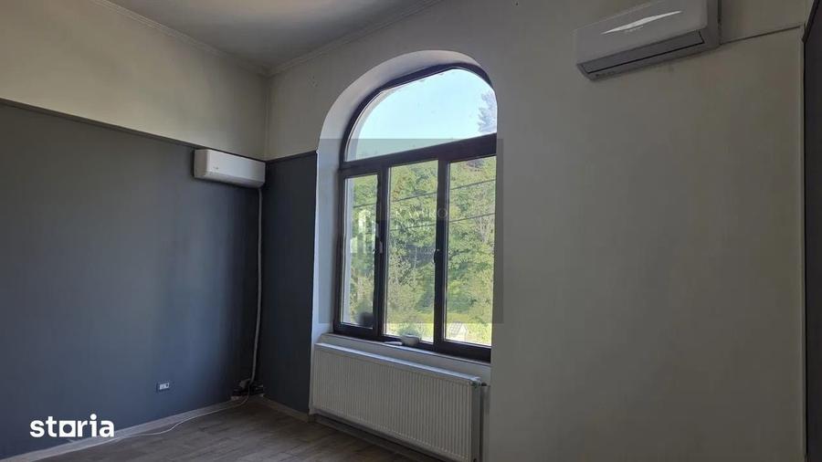 Spațiu comercial, de 1,020 mp, în Centrul Civic
