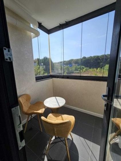 Apartament cu 3 camere decomandat, mobilat în Băneasa