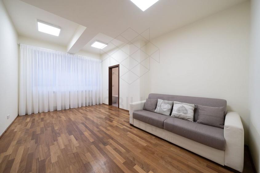 Apartament cu 3 camere decomandat în Șoseaua Nordului