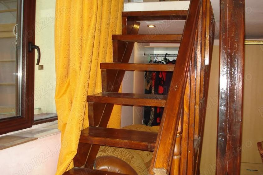 Apartament cu 3 camere decomandat în Sinaia