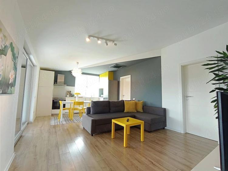 Apartament cu 3 camere decomandat, mobilat în Crișan