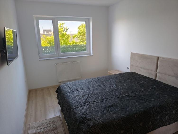 Apartament cu 2 camere decomandat în Exterior Vest