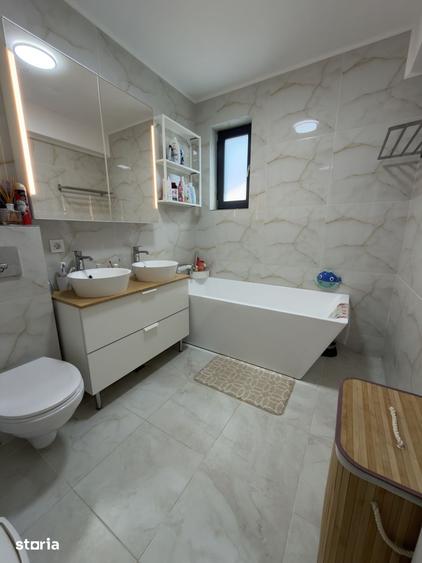 Casă cu 4 camere cu Teren 324 Mp în Central
