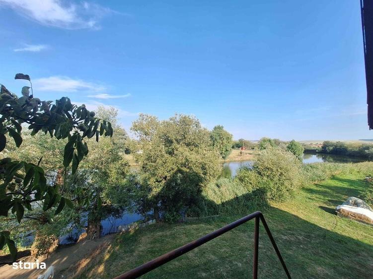 Casă cu 3 camere în Cipău