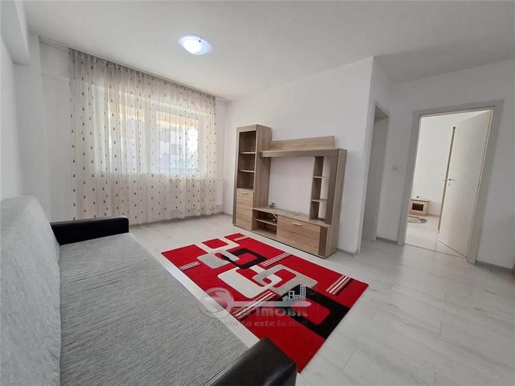 Apartament cu 2 camere semidecomandat, mobilat în Cug