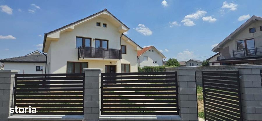Casă cu 4 camere cu Teren 600 Mp în Lotus
