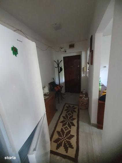 Apartament cu 4 camere semidecomandat în Central
