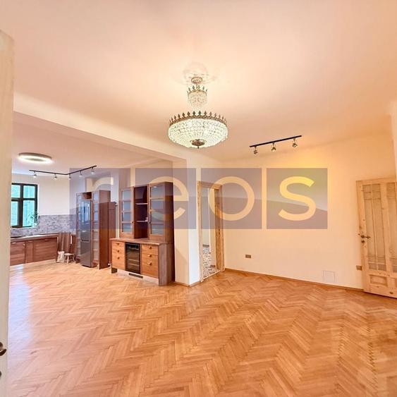 Apartament cu 4 camere în Ultracentral