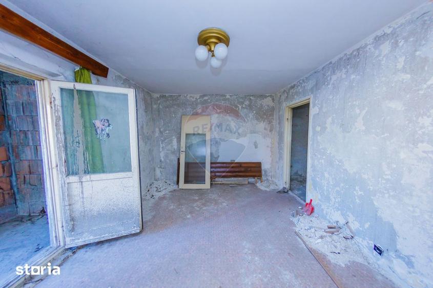 Spa?iu comercial cu apartament la pachet, de vanzare Bulevardul Traian - 9