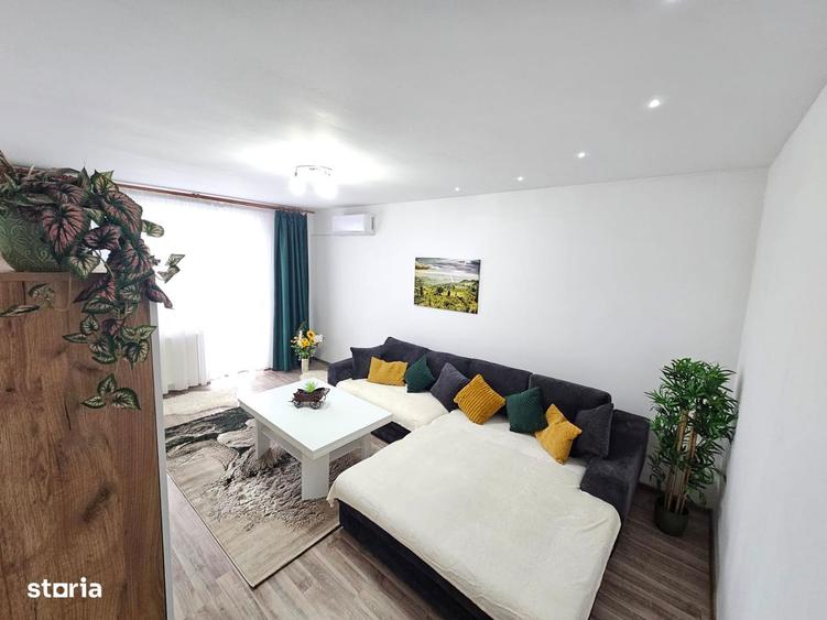 Apartament cu 2 camere decomandat în Tractorul