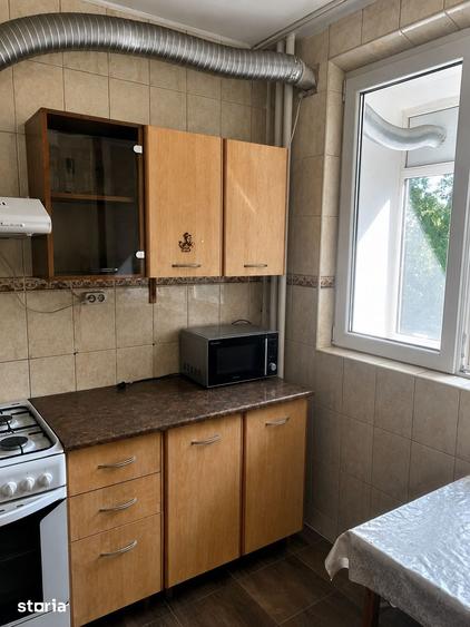 Apartament cu 2 camere semidecomandat în Pajura