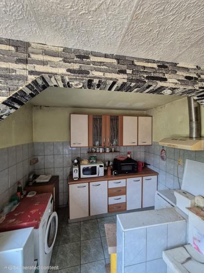 Casă cu 4 camere în Horia