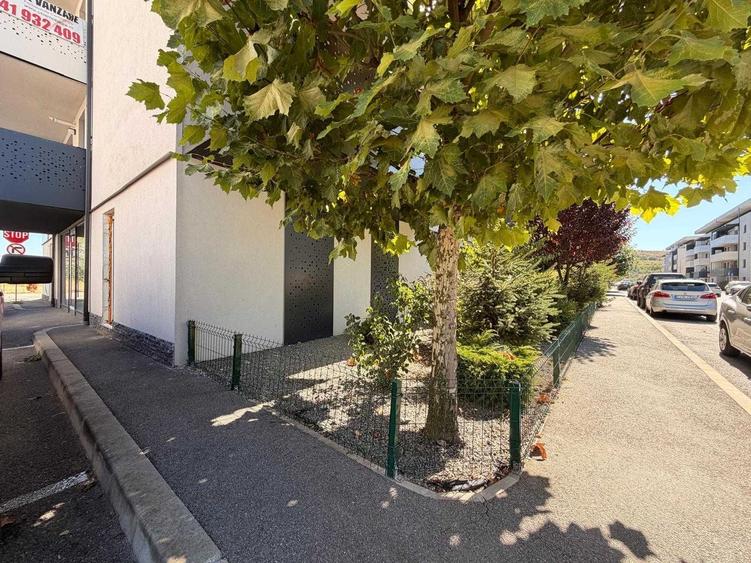 Spațiu comercial, de 120 mp, în Sânnicoară