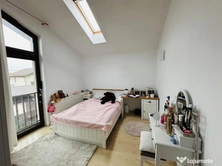 Casă cu 5 camere cu Teren 330 Mp în Chiajna
