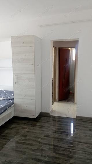 Garsonieră decomandată în Județean