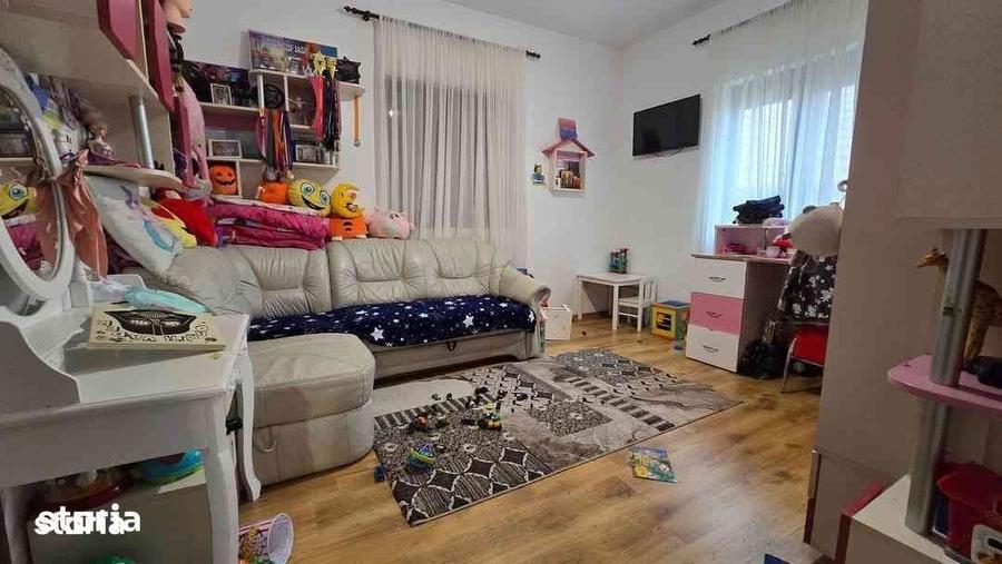 Casă cu 3 camere cu Teren 750 Mp în Rediu