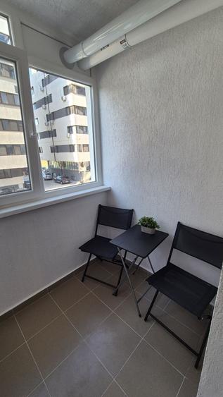 Garsonieră decomandată în Roșu