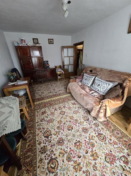 Apartament cu 2 camere decomandat în Sud