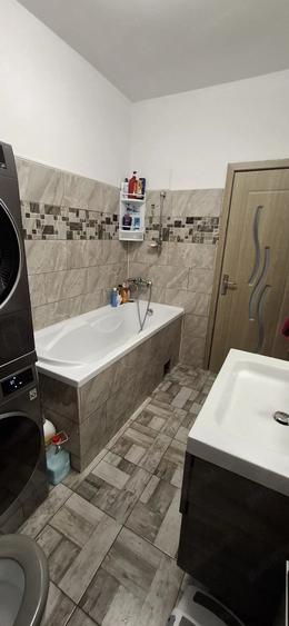 Apartament cu 2 camere decomandat în Florești